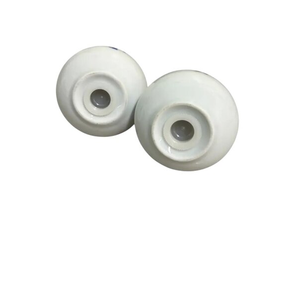 Vintage Bulb Shape Floral Pattern Dining Salt and Pepper Shakers - Picture 5 of 5